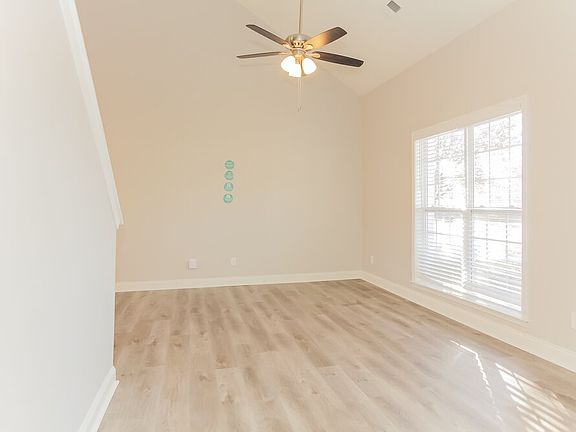 5th image of 2742 Stagbuck Dr