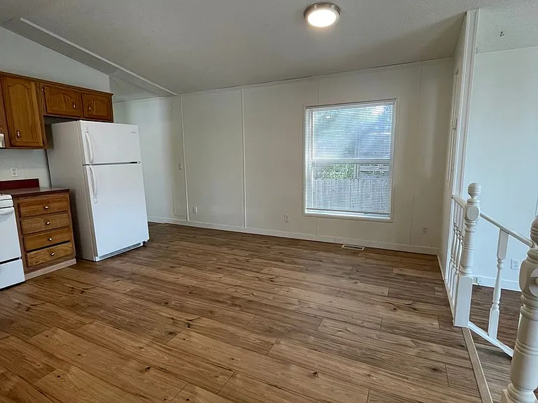 333 N Meldrum St #1 — Photo 4