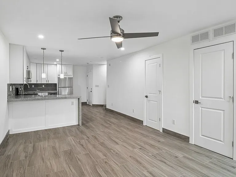 Renovated Oceanside Apartment Homes-MOVE IN PROMOTION! — Photo 13