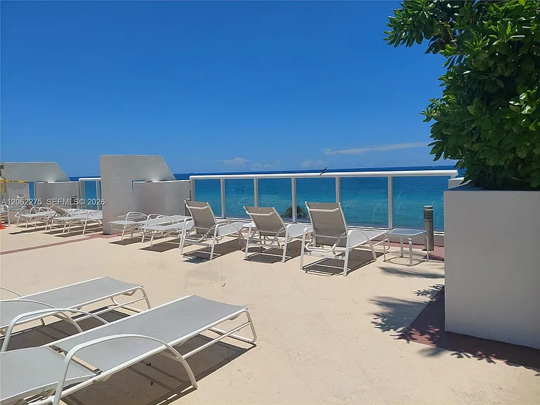6365 Collins Ave #905 — Photo 39
