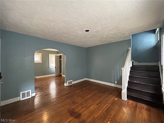 2nd image of 10613 Avon Ave