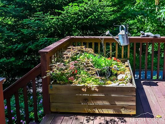 4th image of 718 Creekside Meadows Dr