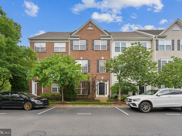 3802 Dominion Mill Dr, Alexandria, VA 22304