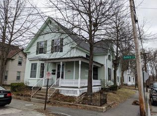 32 Quincy St, Manchester, NH 03102