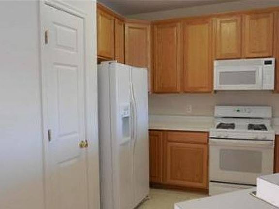 4th image of 20294 Nightwatch St #103