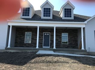 91 Hudson Ave, Mechanicville, NY 12118