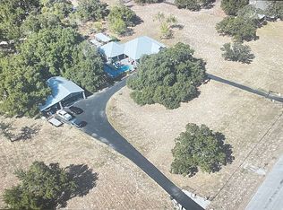101 Sendera Xing, La Vernia, TX 78121