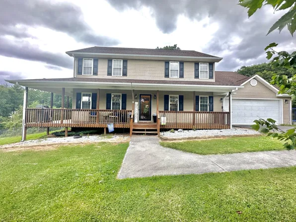 37 Jackson St, Peterstown, WV 24963