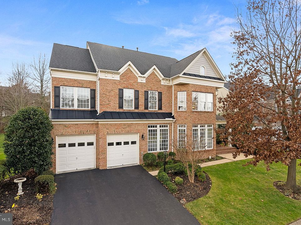 1st image of 42821 Heritage Oak Ct