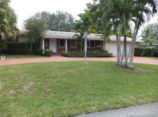 7390 SW 99th St, Pinecrest, FL 33156