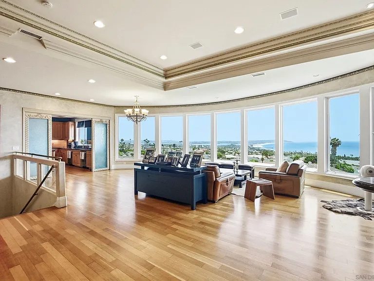 1011 Avenida Amantea — Photo 25