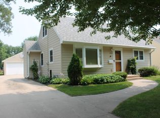 1016 Apel Ave, Worthington, MN 56187