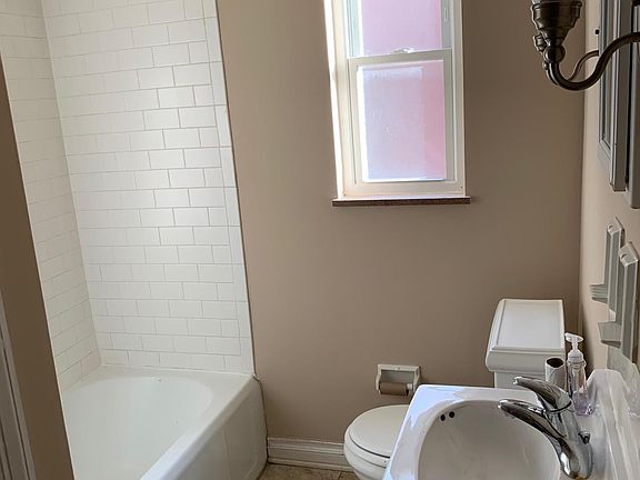 2nd image of 1635 Elmwood Ave APT B