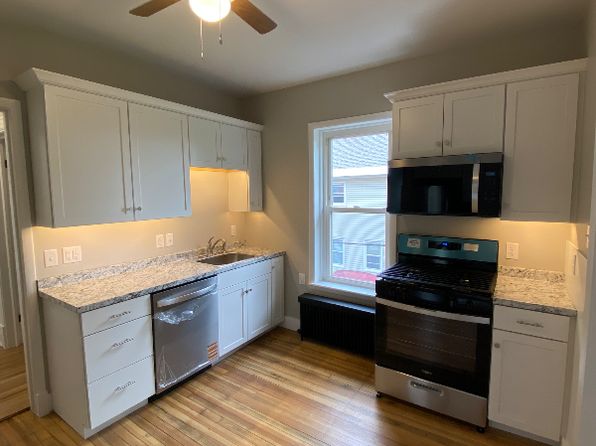 140 1st Ave #2