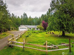 760 Lewis Rd W, Seabeck, WA 98380