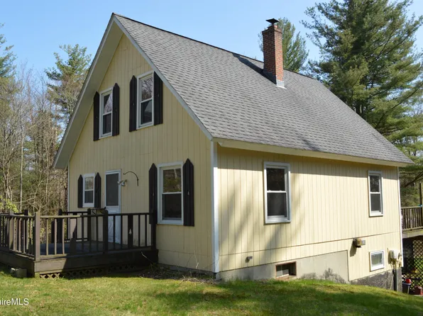 104 W Hill Rd, Middlefield, MA 01243