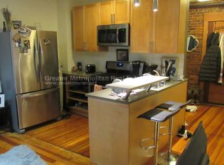 33 Thacher St #3, Boston, MA 02113