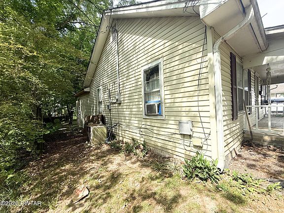 2nd image of 929 Hatchie St
