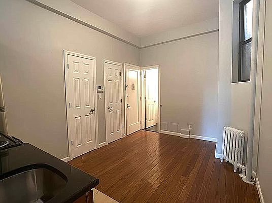 3rd image of 237 9th Ave APT A