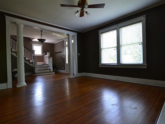 3rd image of 4400 Goodview St