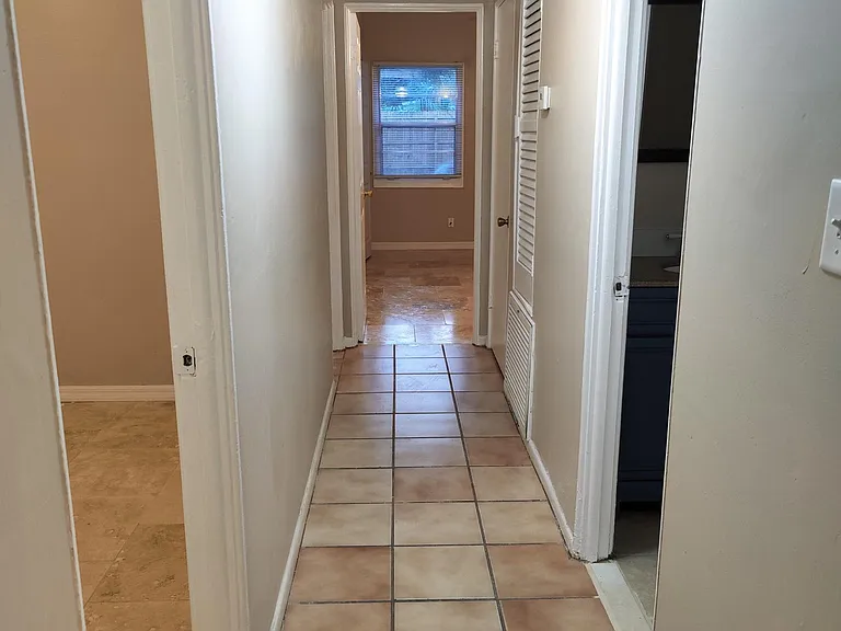2914 NE 13th Dr — Photo 9