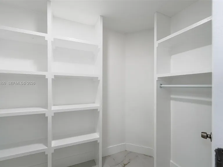 7914 Harbor Island Dr #106 — Photo 34