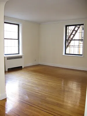 Rented by City Connections Realty | media 37