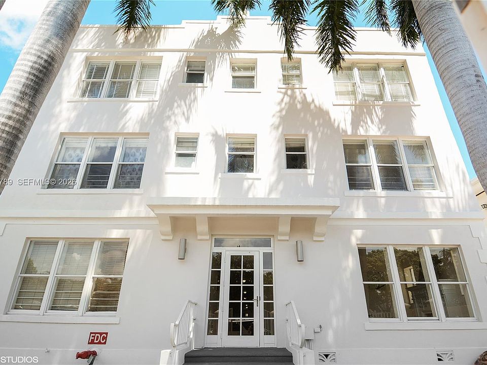 1st image of 1027 Pennsylvania Ave APT 203