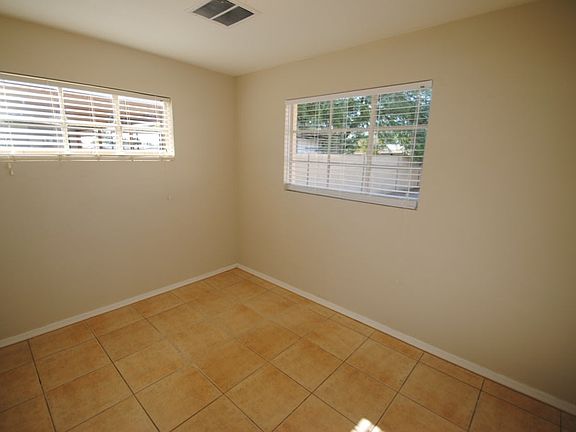 4th image of 3305 W Mariposa St