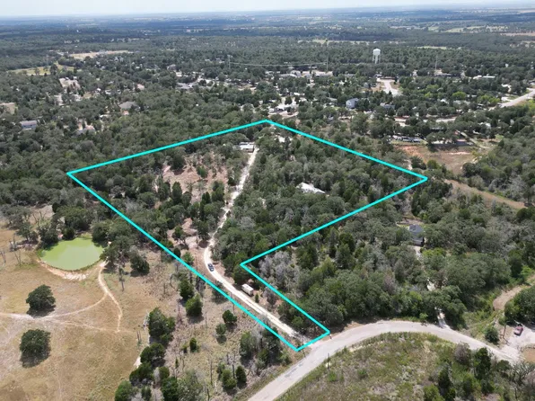 134 Elgin Woods Ln, Elgin, TX 78621