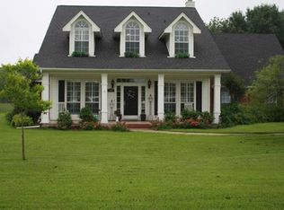 195 Canyon Oaks Dr, Argyle, TX 76226