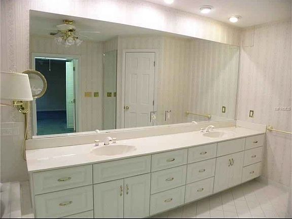 Master bath 