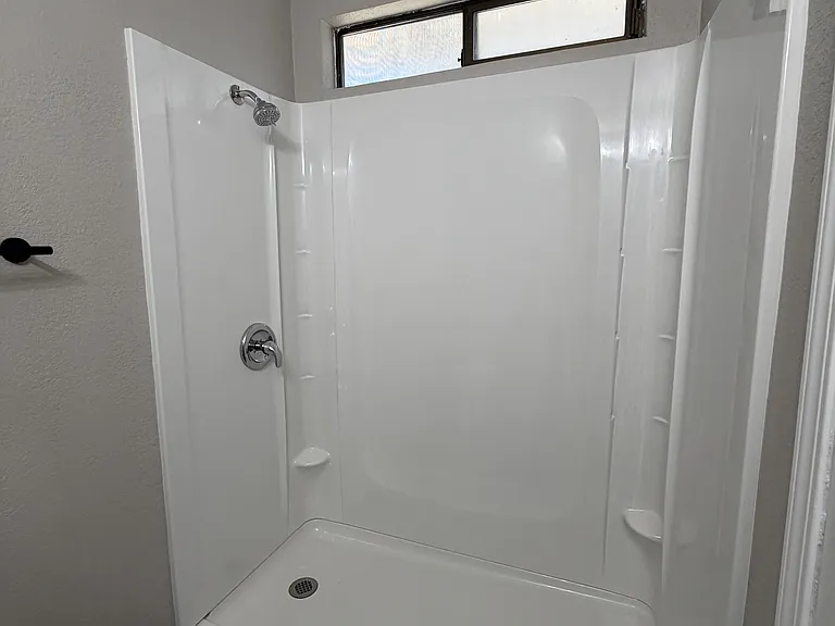 1120 Landreth Ct — Photo 7