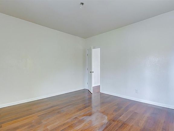 5th image of 11 Norwood St Unit 1
