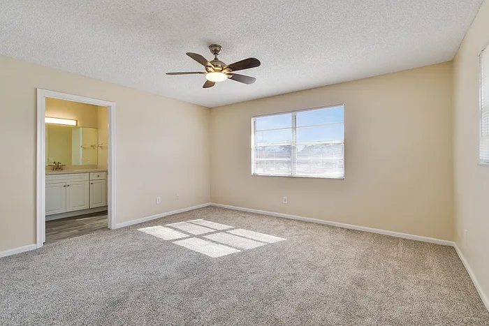 1475 Lake Mango Way — Photo 22