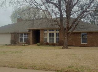 1119 Fairfield Dr, Stillwater, OK 74074