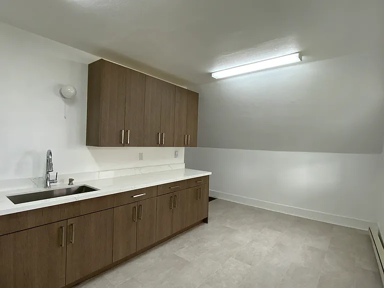 3111 Hoyt Ave #3 — Photo 2