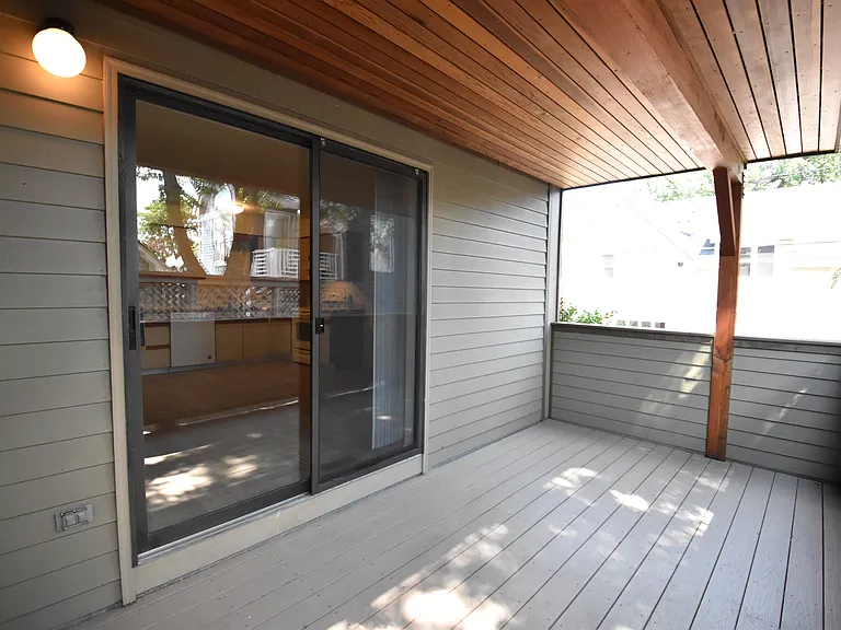 1929 Walnut St #6 — Photo 12