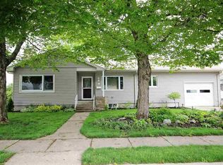 203 E 1st St, Fowler, IN 47944