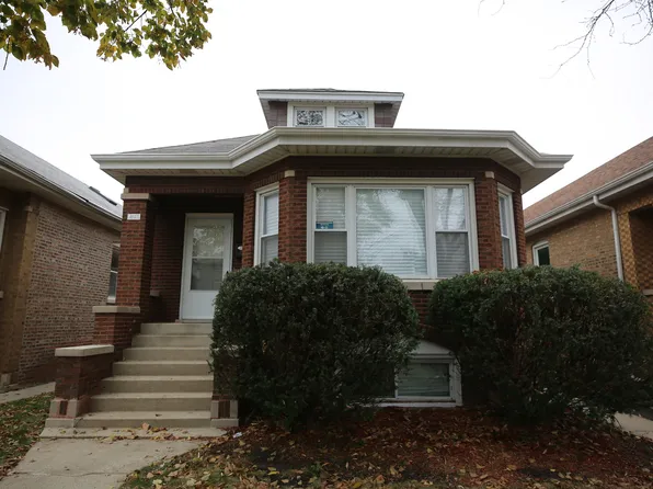 3031 N Marmora Ave, Chicago, IL 60634