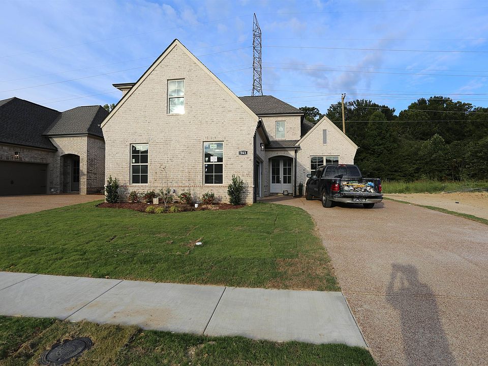 2nd image of 563 Rosalie Woods Dr