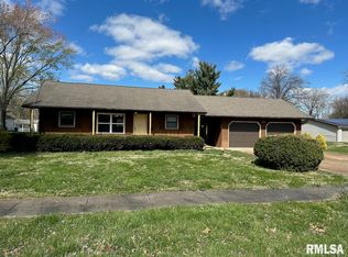 702 Rodd St, Carterville, IL 62918