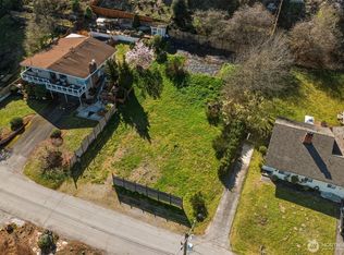 9017 3rd Avenue SW, Seattle, WA 98106