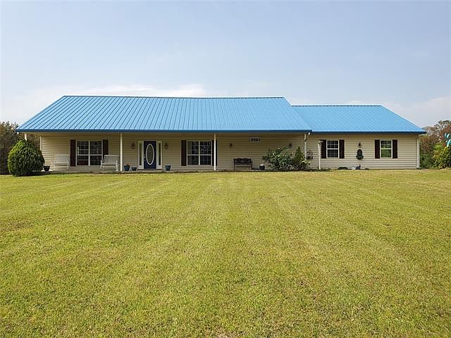 1st image of 1310 County Road 3824