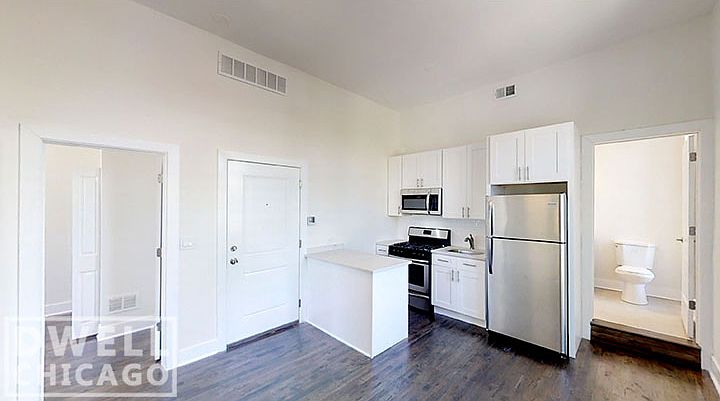 1st image of 2362 N Clybourn Ave APT 3F