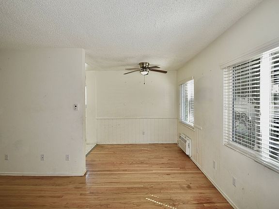 4th image of 5852 Hazeltine Ave #3