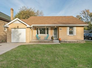 7929 Linder Ave, Morton Grove, IL 60053