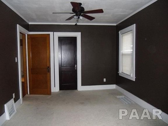 4th image of 2407 W Barker Ave