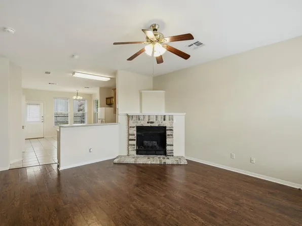 2215 Dry Creek Dr APT 816, Round Rock, TX 78681