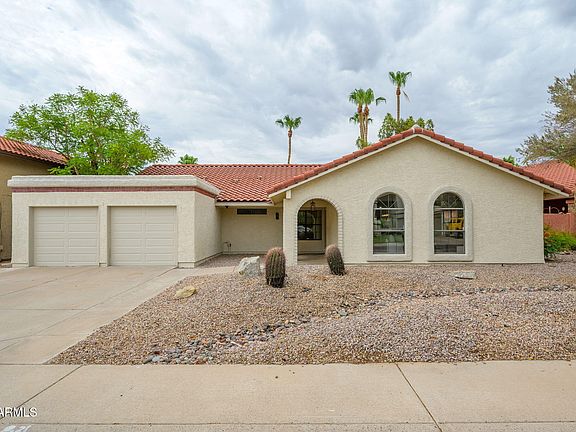 2nd image of 3907 E COCONINO Street